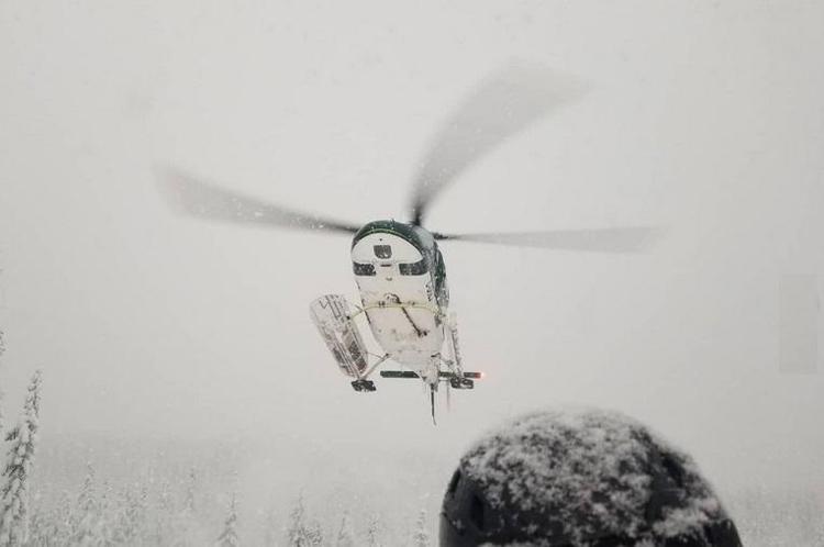 Un elicottero della Northern Escape Heli Skiing - (Instagram)