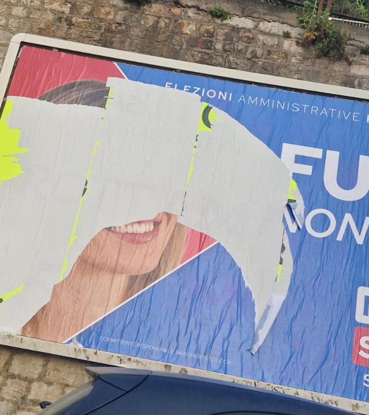 Perugia, strappati alcuni manifesti elettorali di Margherita Scoccia